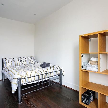 Entire Luxurious Flat Sleeps 4 Persons Apartman London Kültér fotó